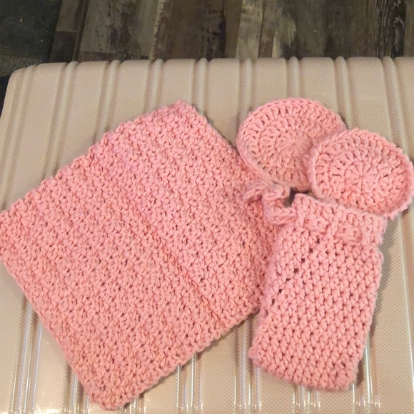 Hand Crafted Other - Handmade crocheted bath set in pink cotton